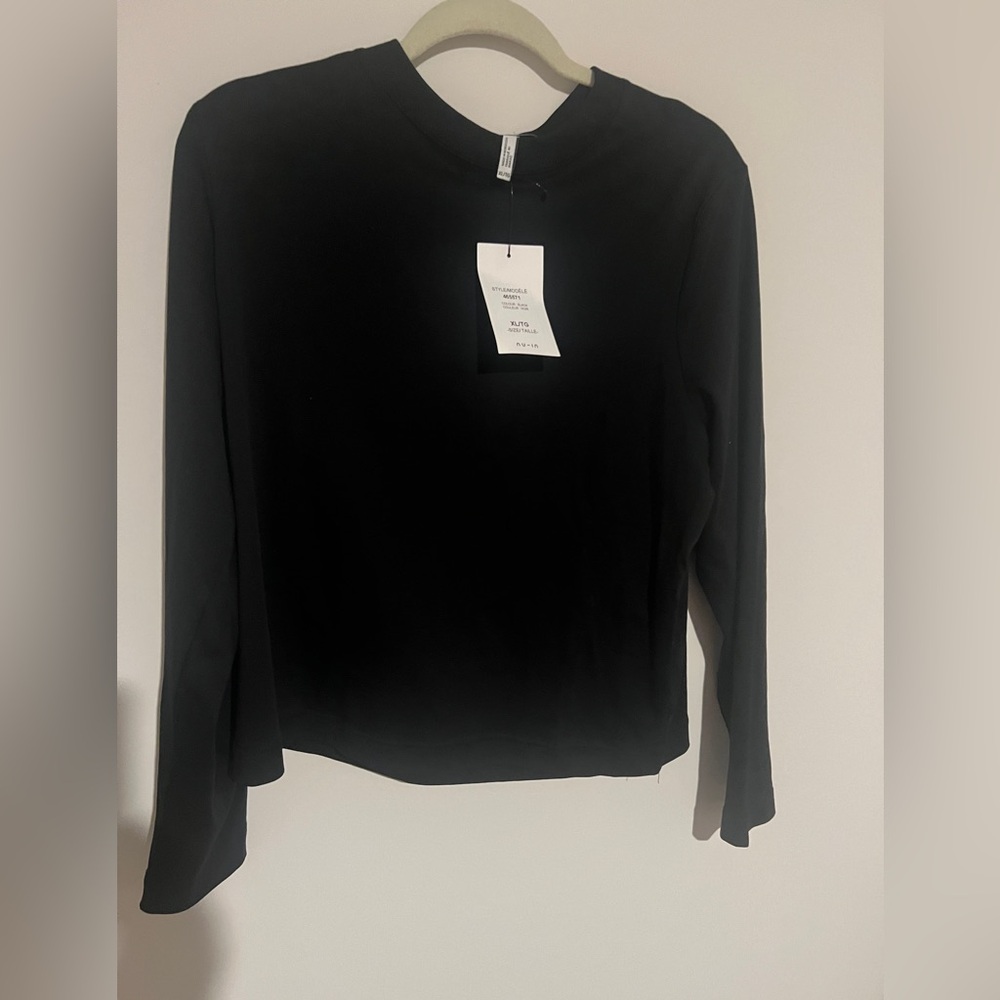 NWT NU-IN Classic Black Women's Top size M